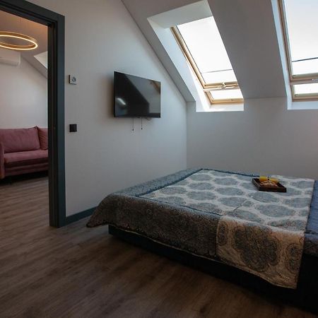 M8 Stylish One-Bedroom Apartment Kaunas Eksteriør billede